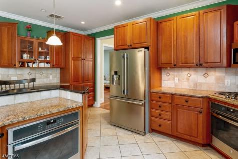 29 Cole Haven Terrace W Montague NJ 07827