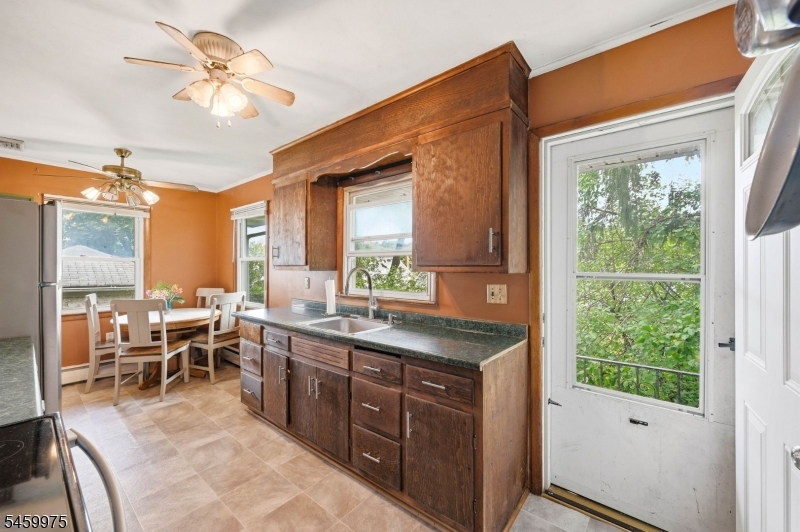 74 Trinity Street Newton NJ 07860
