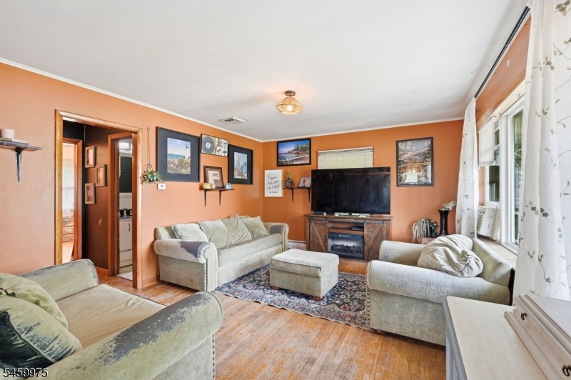 74 Trinity Street Newton NJ 07860