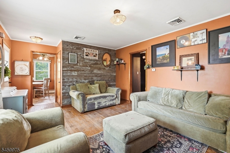74 Trinity Street Newton NJ 07860