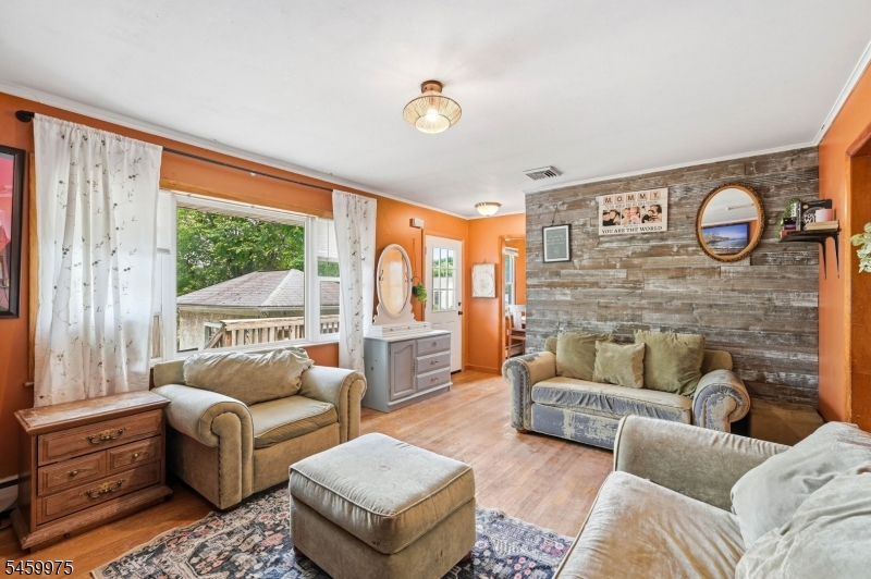 74 Trinity Street Newton NJ 07860