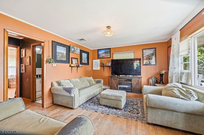74 Trinity Street Newton NJ 07860