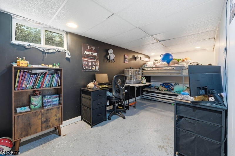 74 Trinity Street Newton NJ 07860