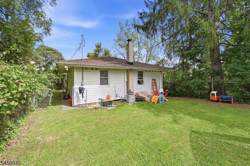 74 Trinity Street Newton NJ 07860