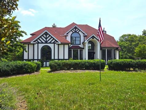 126 Blackwell Road Hopewell NJ 08534