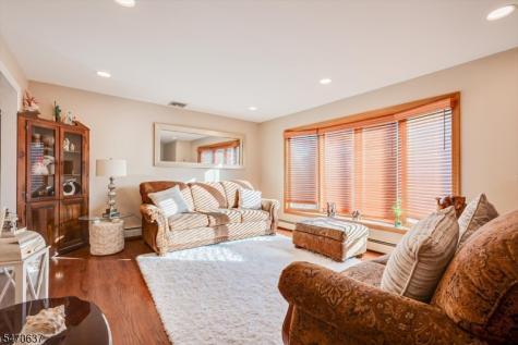 10 Sunset Drive Mount Olive NJ 07828