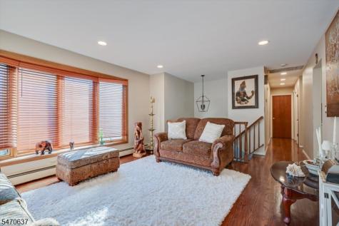 10 Sunset Drive Mount Olive NJ 07828
