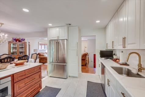 10 Sunset Drive Mount Olive NJ 07828