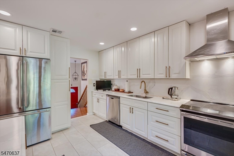 10 Sunset Drive Mount Olive NJ 07828