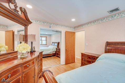10 Sunset Drive Mount Olive NJ 07828