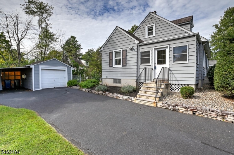 17 Charlotte Drive Bridgewater NJ 08807