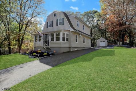 172 Yawpo Avenue Oakland NJ 07436