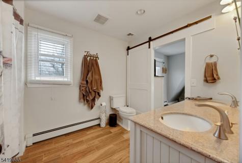 172 Yawpo Avenue Oakland NJ 07436