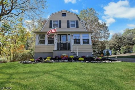 172 Yawpo Avenue Oakland NJ 07436