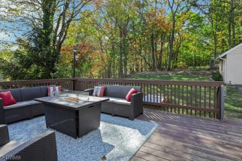 172 Yawpo Avenue Oakland NJ 07436