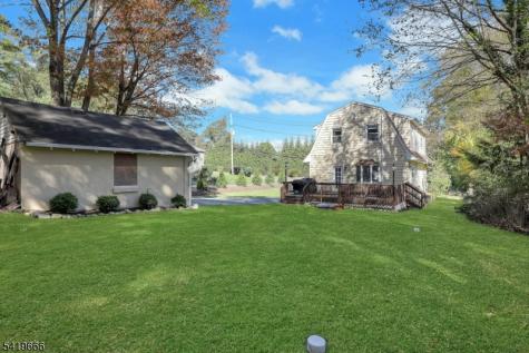 172 Yawpo Avenue Oakland NJ 07436
