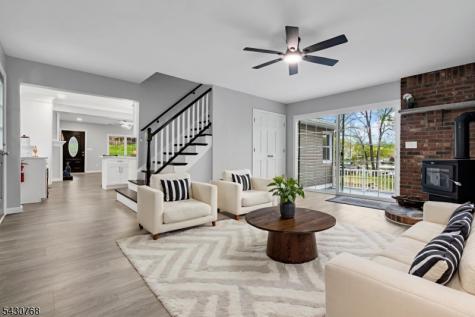 385 Maxim Drive Hopatcong NJ 07843