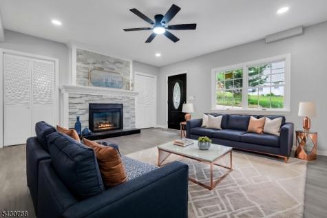 385 Maxim Drive Hopatcong NJ 07843