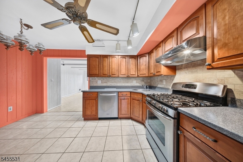 87 Lafayette Street Piscataway NJ 08854
