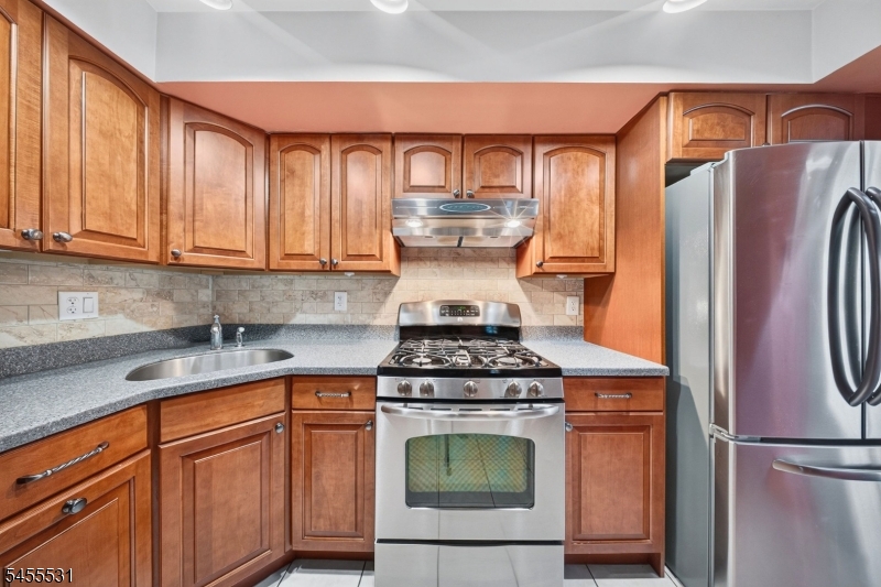 87 Lafayette Street Piscataway NJ 08854