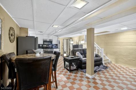 13 Front Street North Arlington NJ 07031