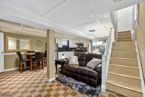 13 Front Street North Arlington NJ 07031