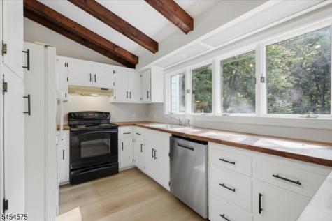 27 Inwood Road Berkeley Heights NJ 07922