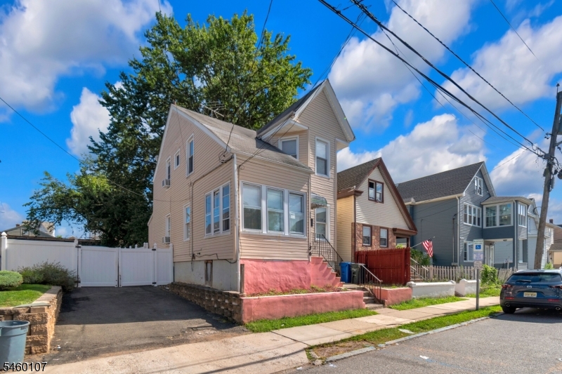 256 Edmund Avenue Paterson NJ 07502
