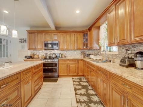 408 Elmora Avenue Elizabeth NJ 07208