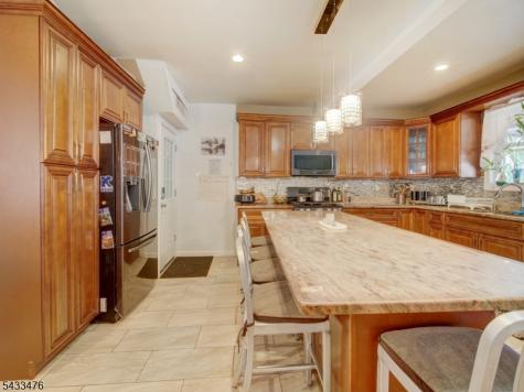 408 Elmora Avenue Elizabeth NJ 07208