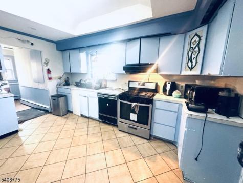 28 Silzer Avenue Woodbridge NJ 08830