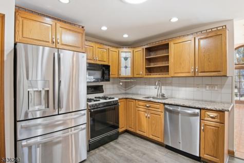 1252 Ringwood Avenue Pompton Lakes NJ 07442
