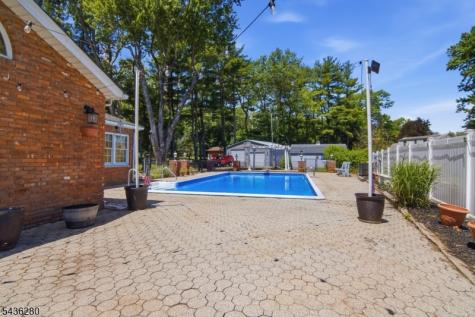 1252 Ringwood Avenue Pompton Lakes NJ 07442