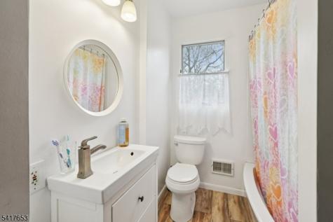 1492 Alps Road Wayne NJ 07470