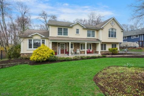 4 Salter Drive Montville NJ 07045