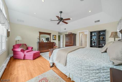 4 Salter Drive Montville NJ 07045