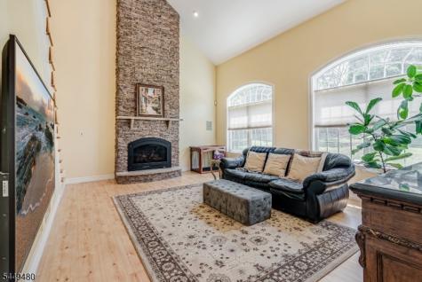 4 Green Tree Drive Green NJ 07821