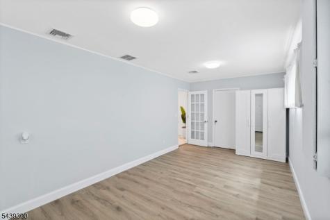 24 Cambridge Road South Brunswick NJ 08824