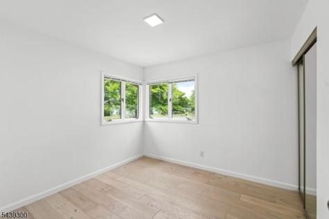 24 Cambridge Road South Brunswick NJ 08824