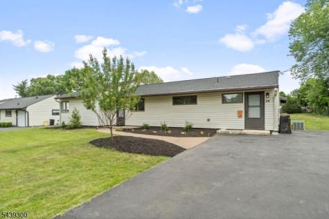 24 Cambridge Road South Brunswick NJ 08824
