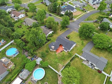 24 Cambridge Road South Brunswick NJ 08824