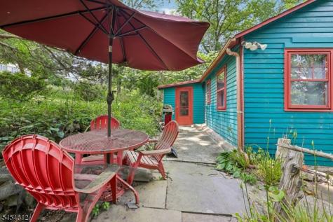 18 Nakomis Path Lincoln Park NJ 07035