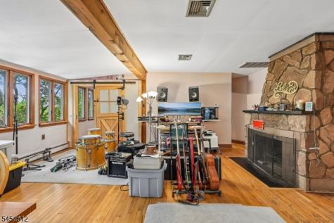 18 Nakomis Path Lincoln Park NJ 07035