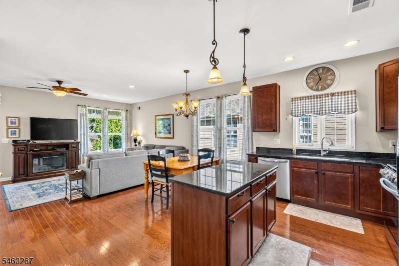 23 Constitution Way Franklin NJ 08873