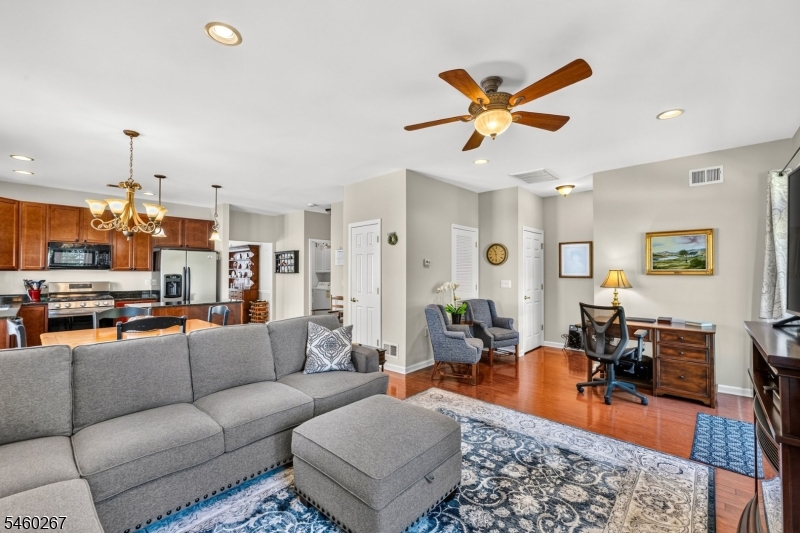 23 Constitution Way Franklin NJ 08873