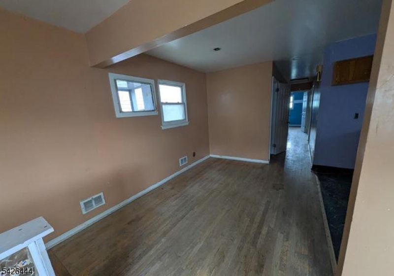 1437 Gehr Place North Bergen NJ 07047