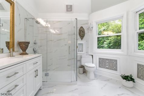 6 Fawn Ridge Road Clinton NJ 08833