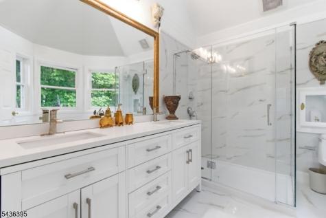 6 Fawn Ridge Road Clinton NJ 08833