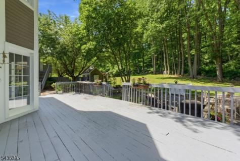 6 Fawn Ridge Road Clinton NJ 08833