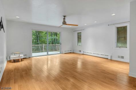 737 Ridge Road Kinnelon NJ 07405